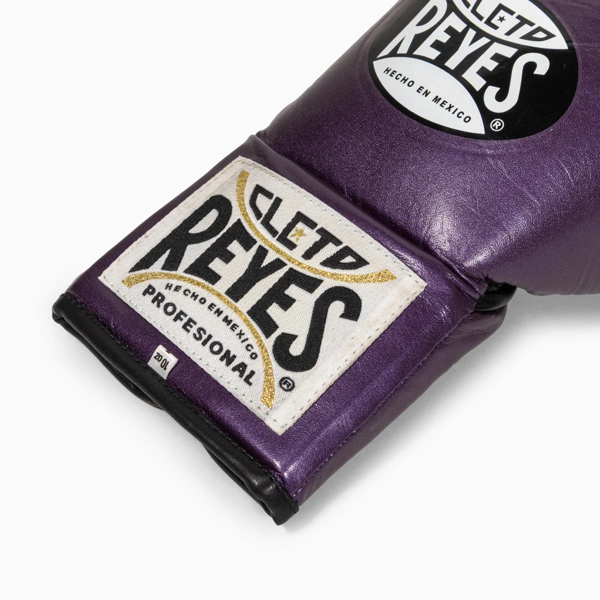 Boxing gloves Cleto Reyes Professional CB2 Purple with laces  - Image 11