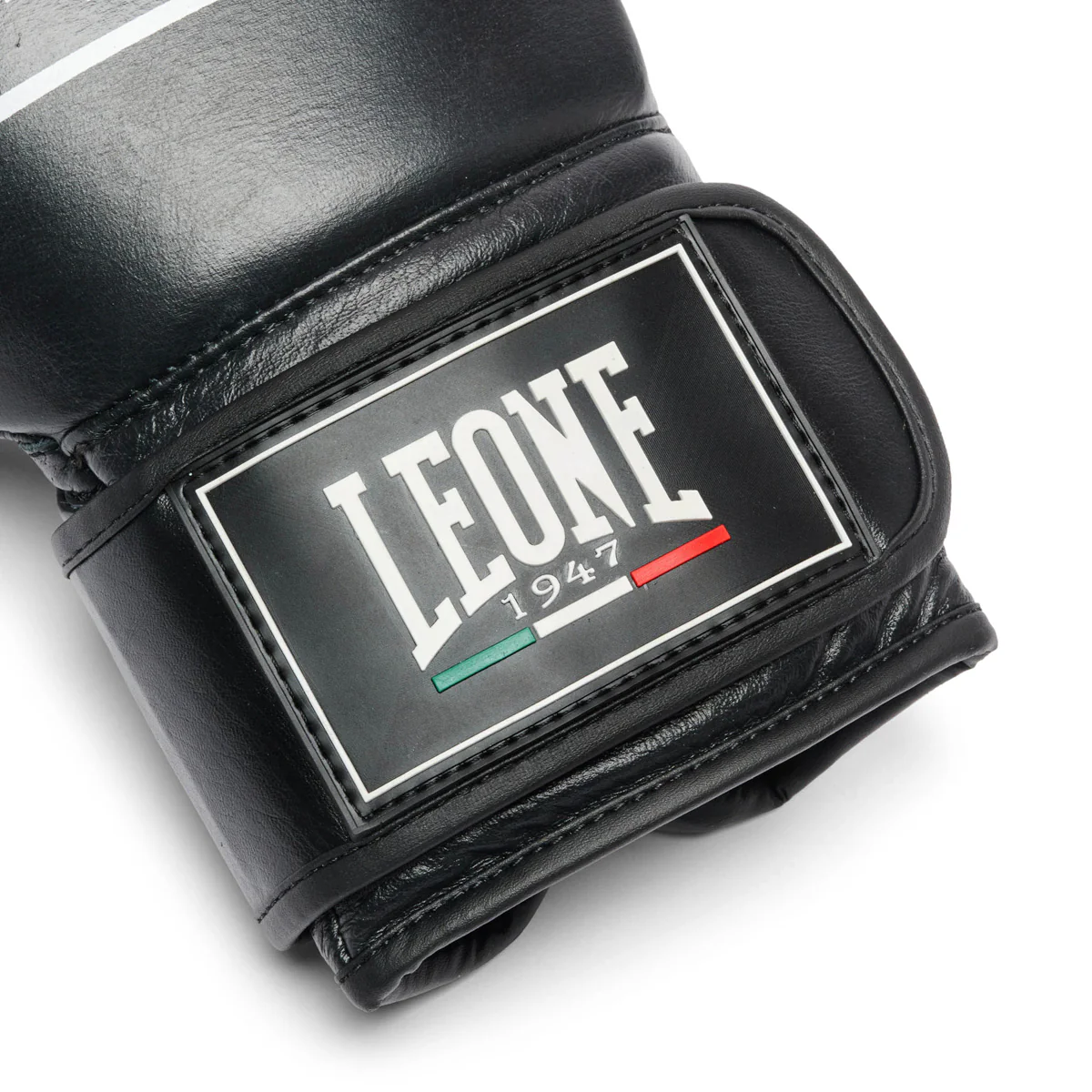 Boxing gloves Leone Shock Pro GN057 Black - Image 5