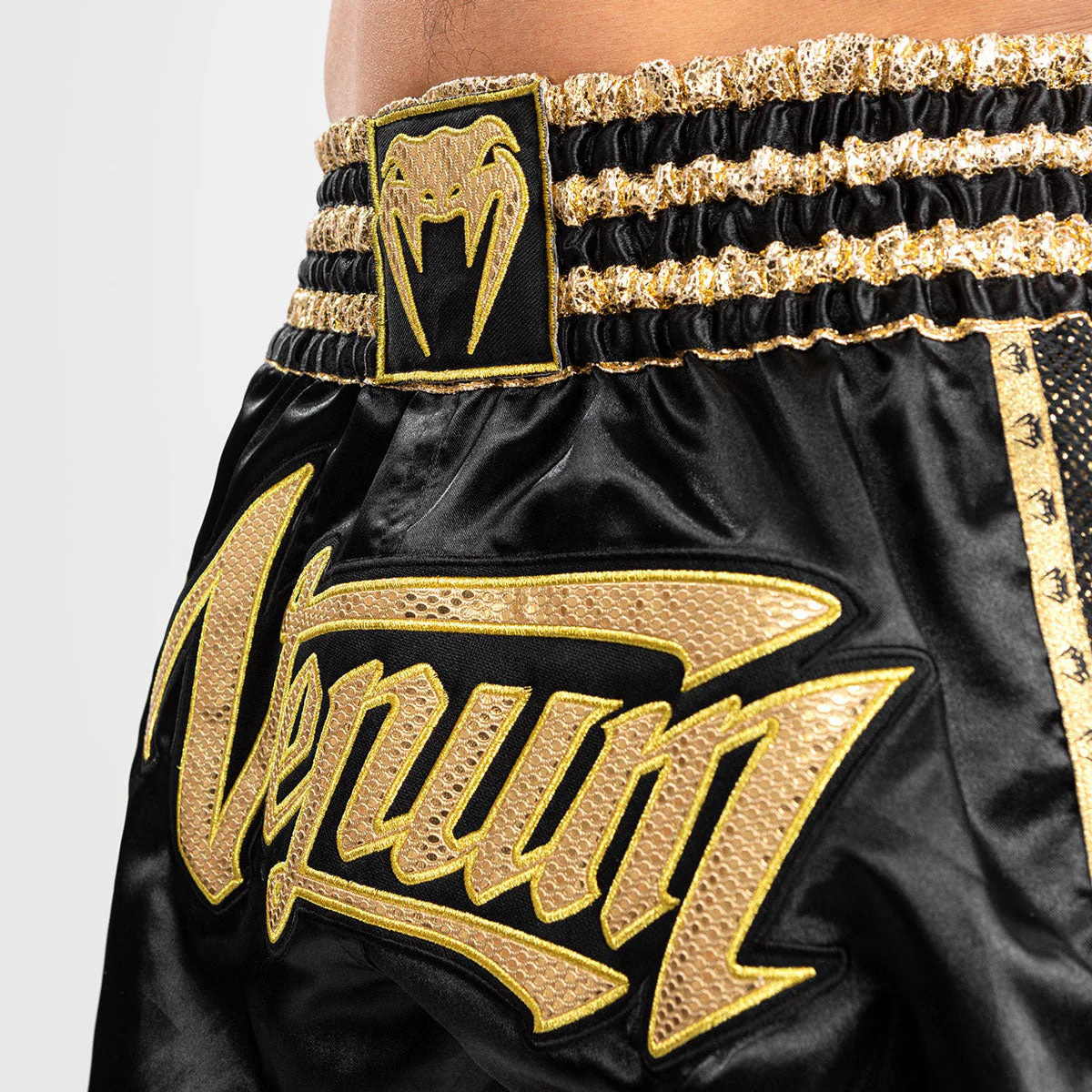 Kick-thai shorts Venum Absolute 2.0 Black Gold  - Image 6