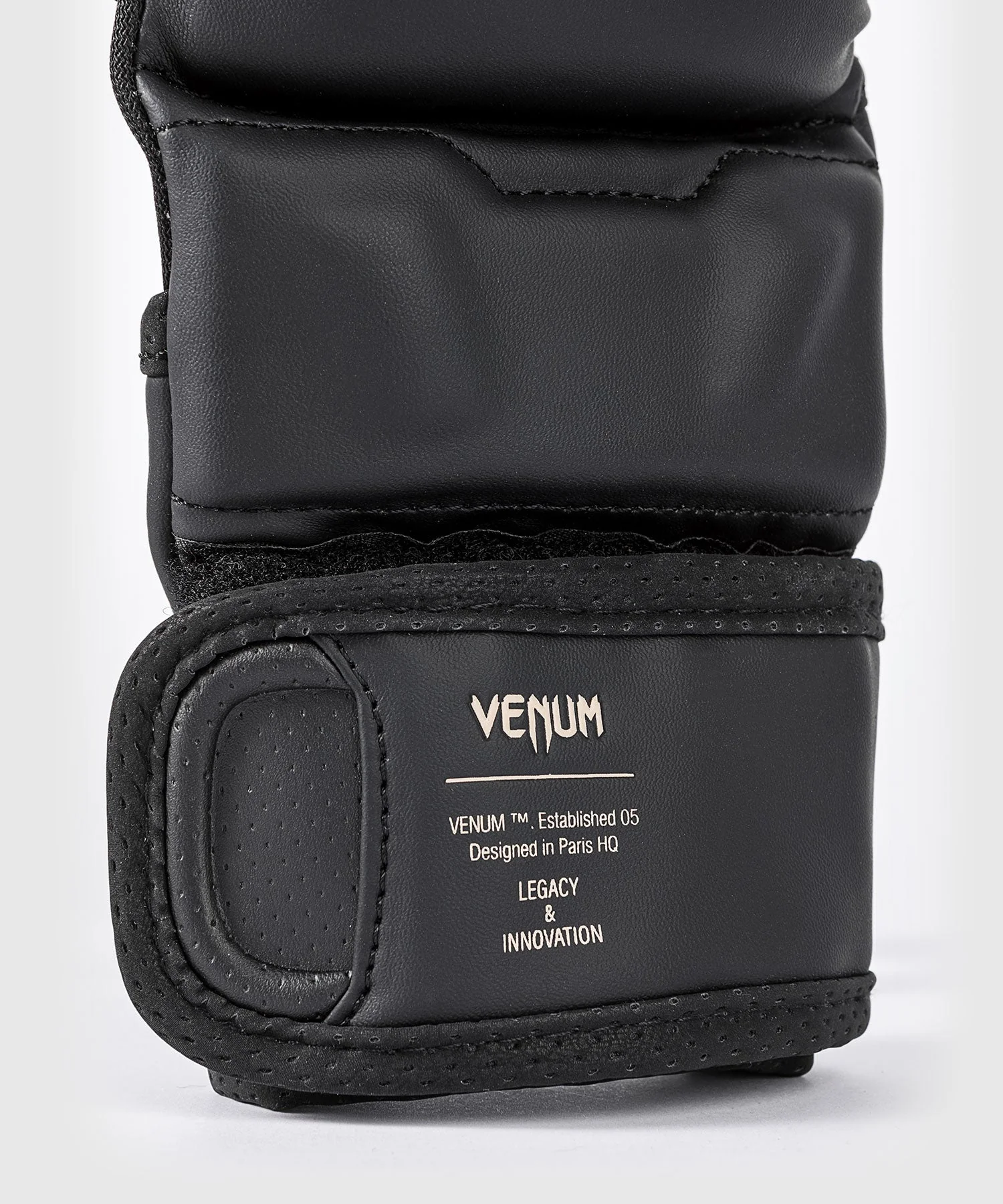 MMA gloves 7 Oz Venum Impact Evo Sparring  - Image 9