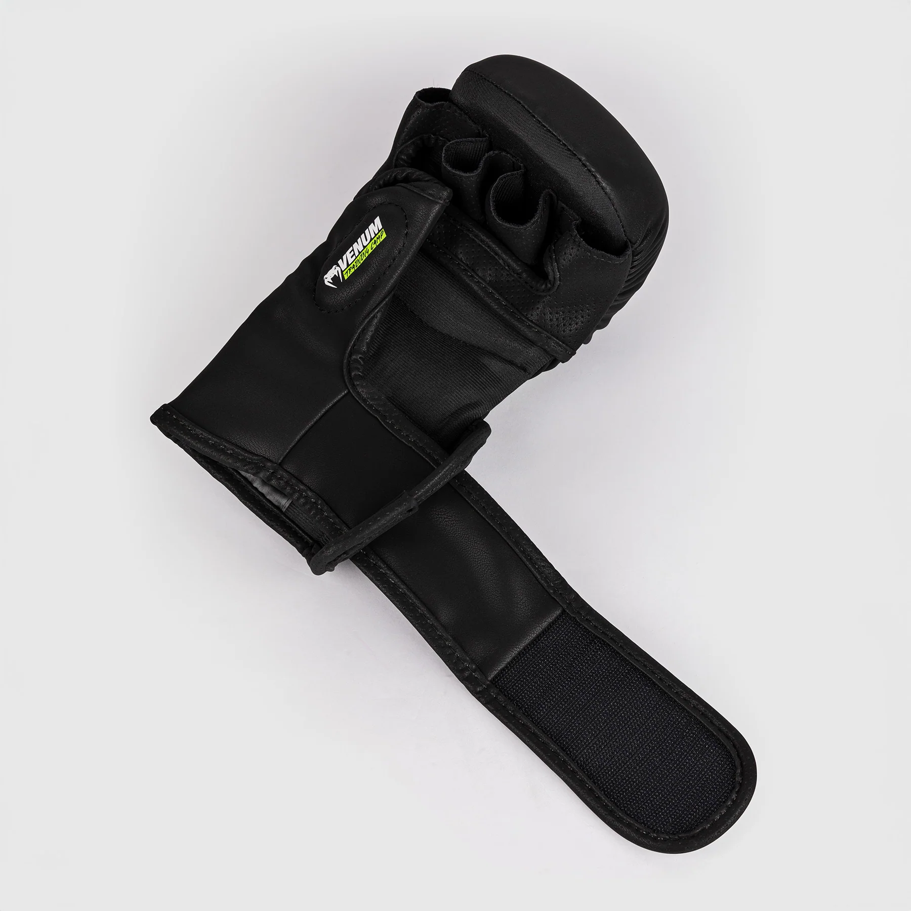 MMA gloves 7 Oz Venum Training Camp 4.0 sparring  - Image 3