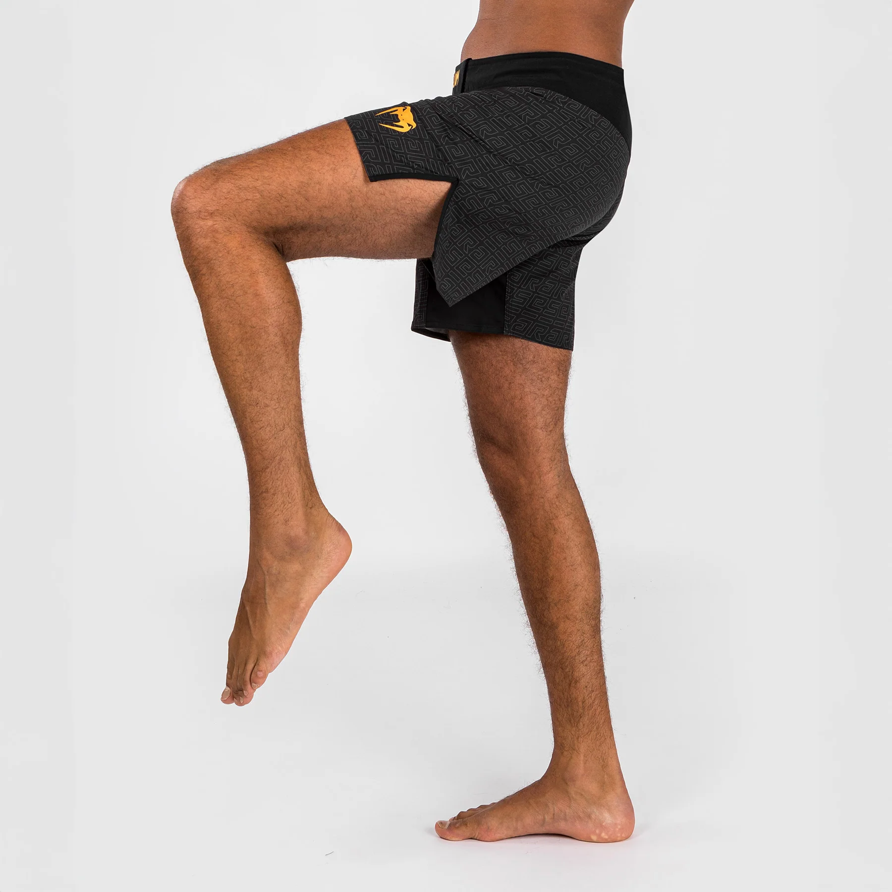 MMA shorts Venum X Ares 2.0 Black-gold  - Image 6