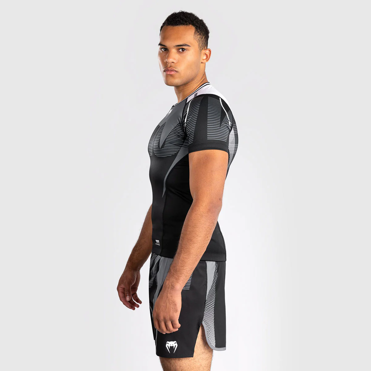 Rashguard Venum Adrenaline short sleeves Black-gray  - Image 4
