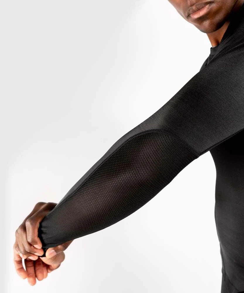 Rashguard Venum G-Fit Black-gold long sleeves  - Image 4