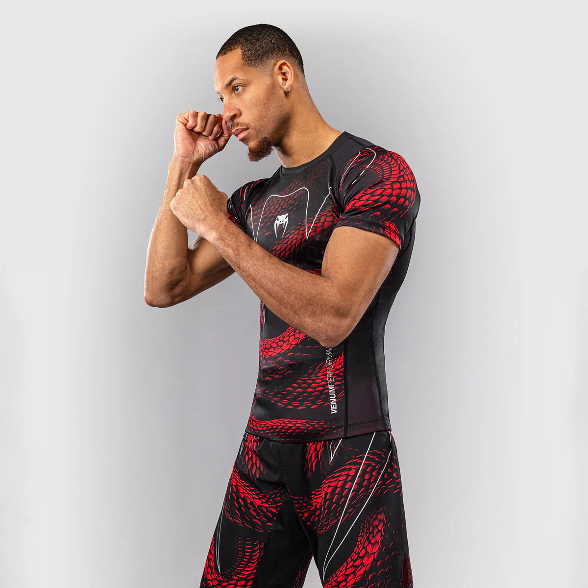 Rashguard Venum Matupa short sleeves Black-red  - Image 3