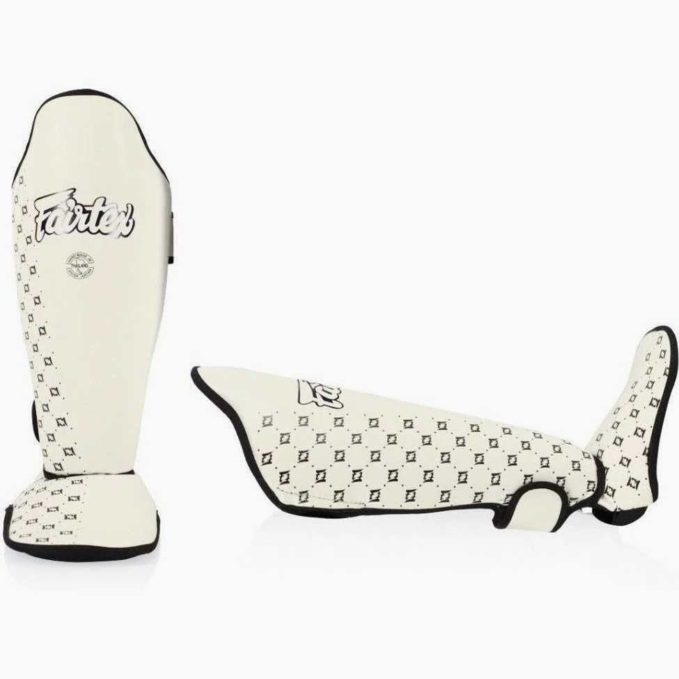 Shinguards Fairtex Competition SP5 with white footrests - Image 2