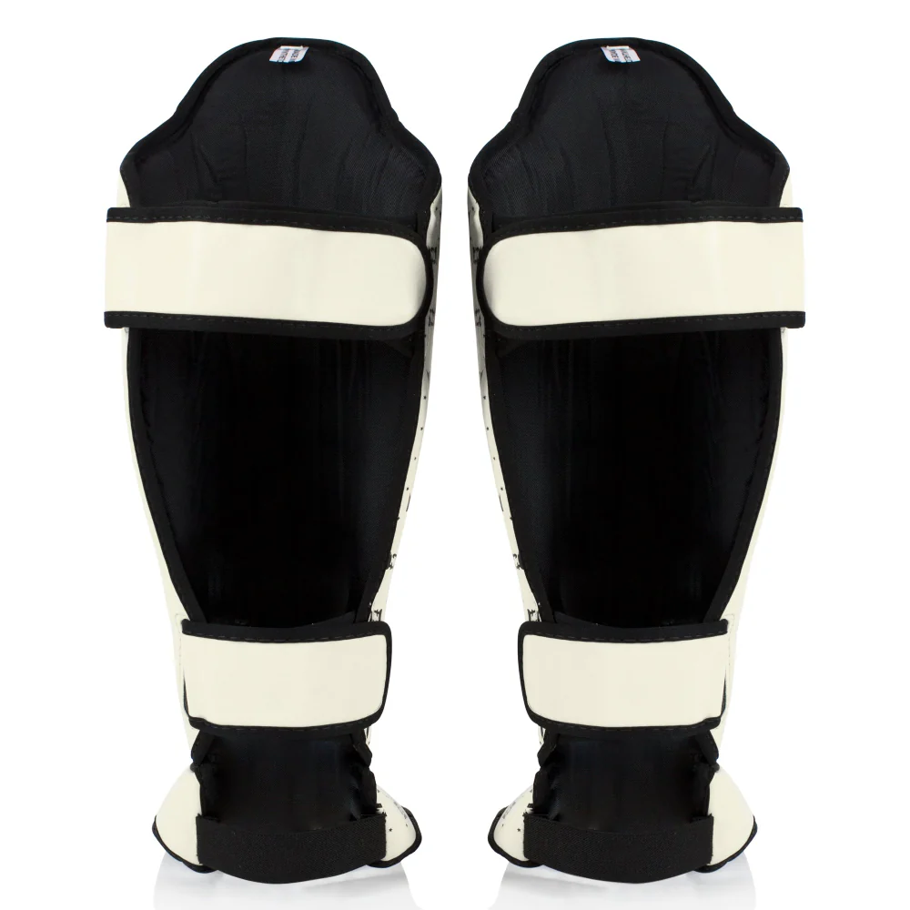 Shinguards Fairtex Competition SP5 with white footrests - Image 3