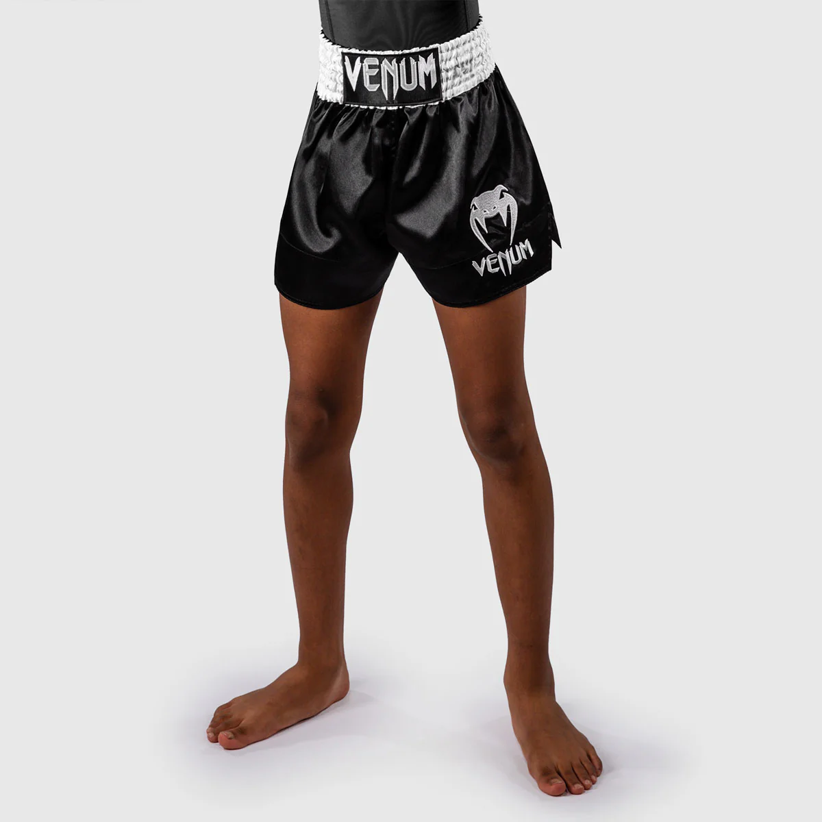 Shorts Child kick-thai Venum Classic Black-white 