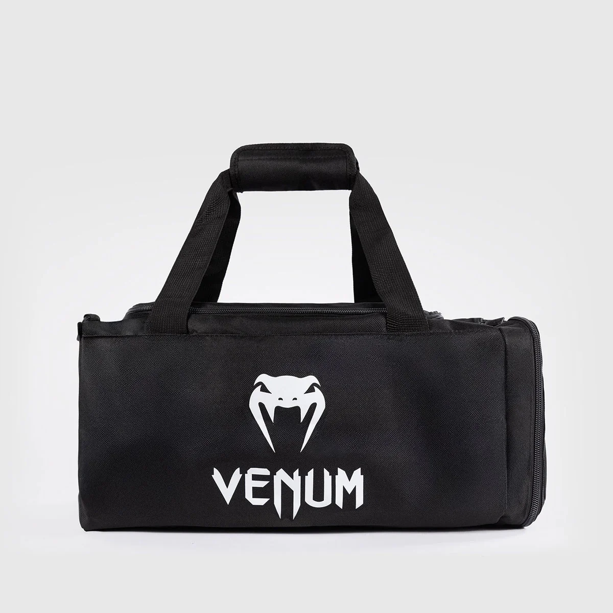 Sports bag Venum Essential 37 Lt Black