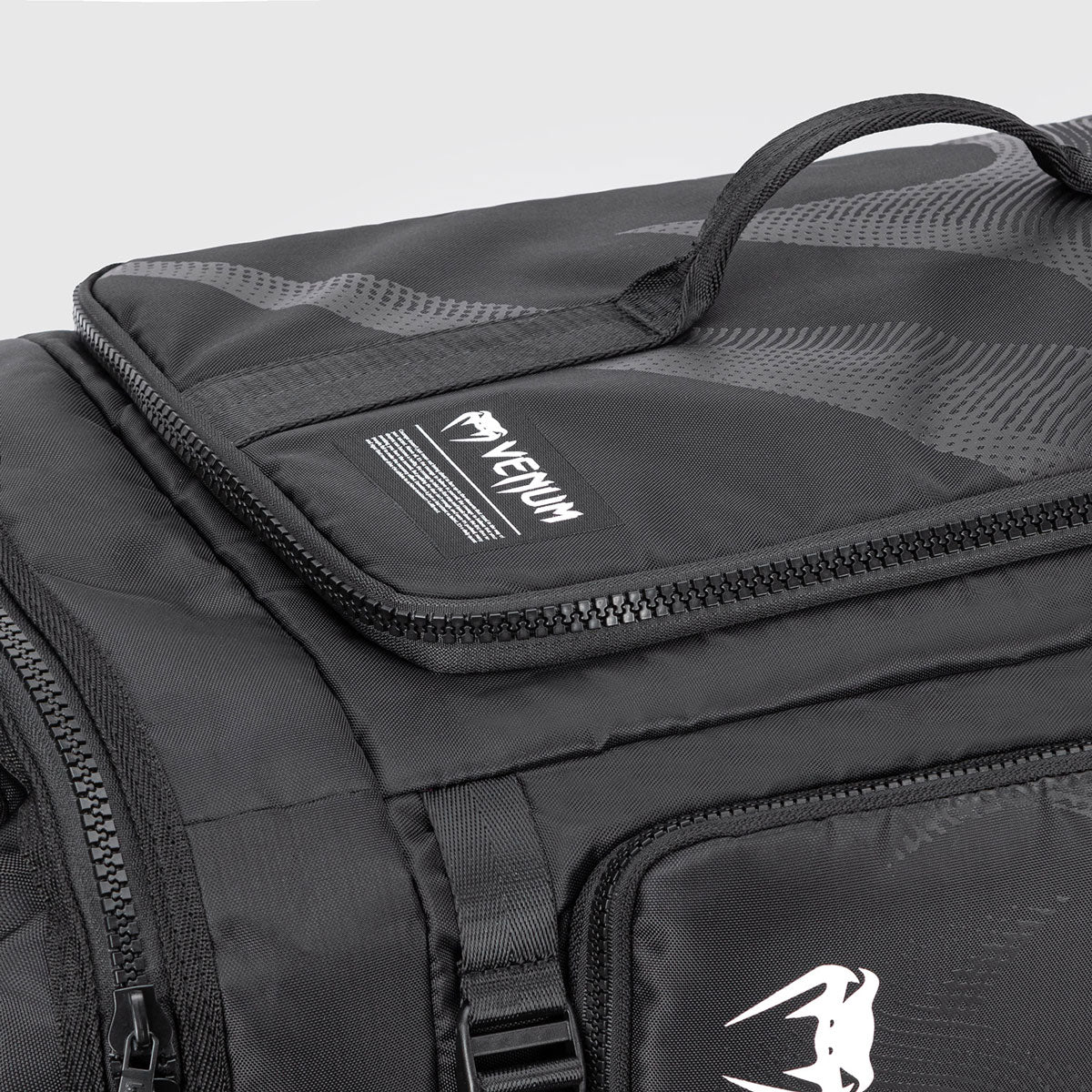 Sports bag Venum Shockwave Convertible 48 Lt Black  - Image 7
