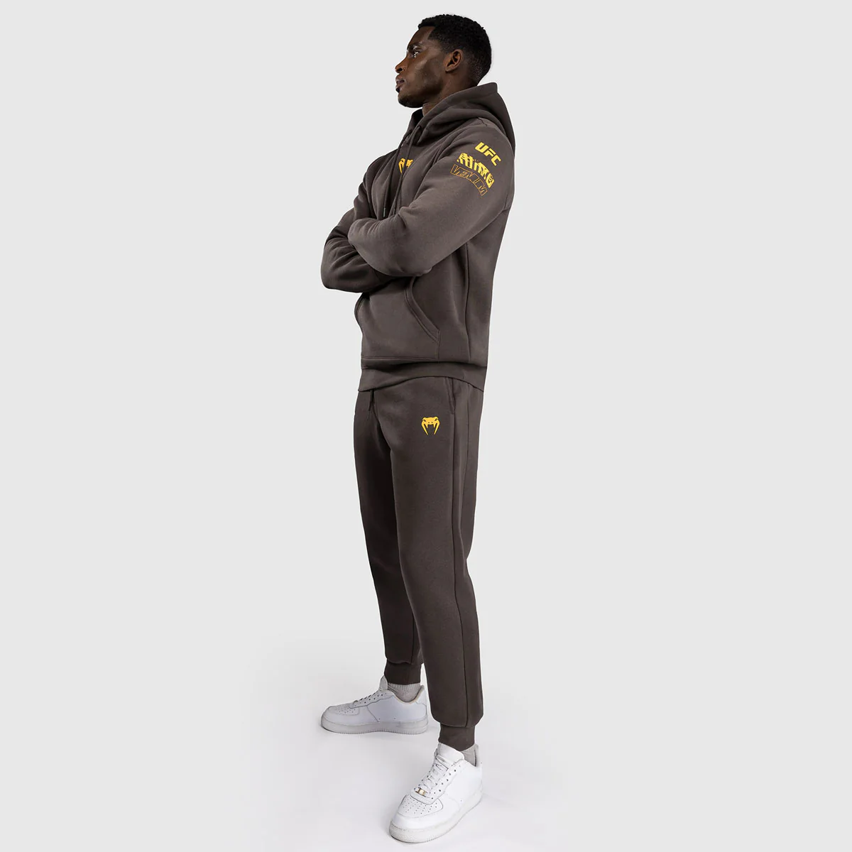 Sweatshirt UFC Fusion by Venum Fight Week with Brown hood - Image 4