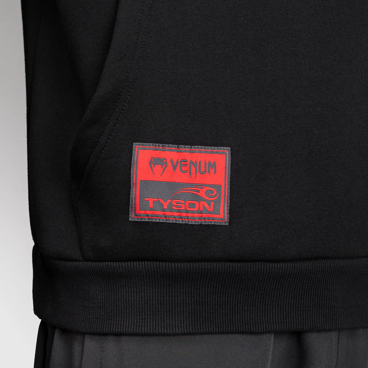 Sweatshirt Venum x Mike Tyson Tiger with hood Black  - Image 8
