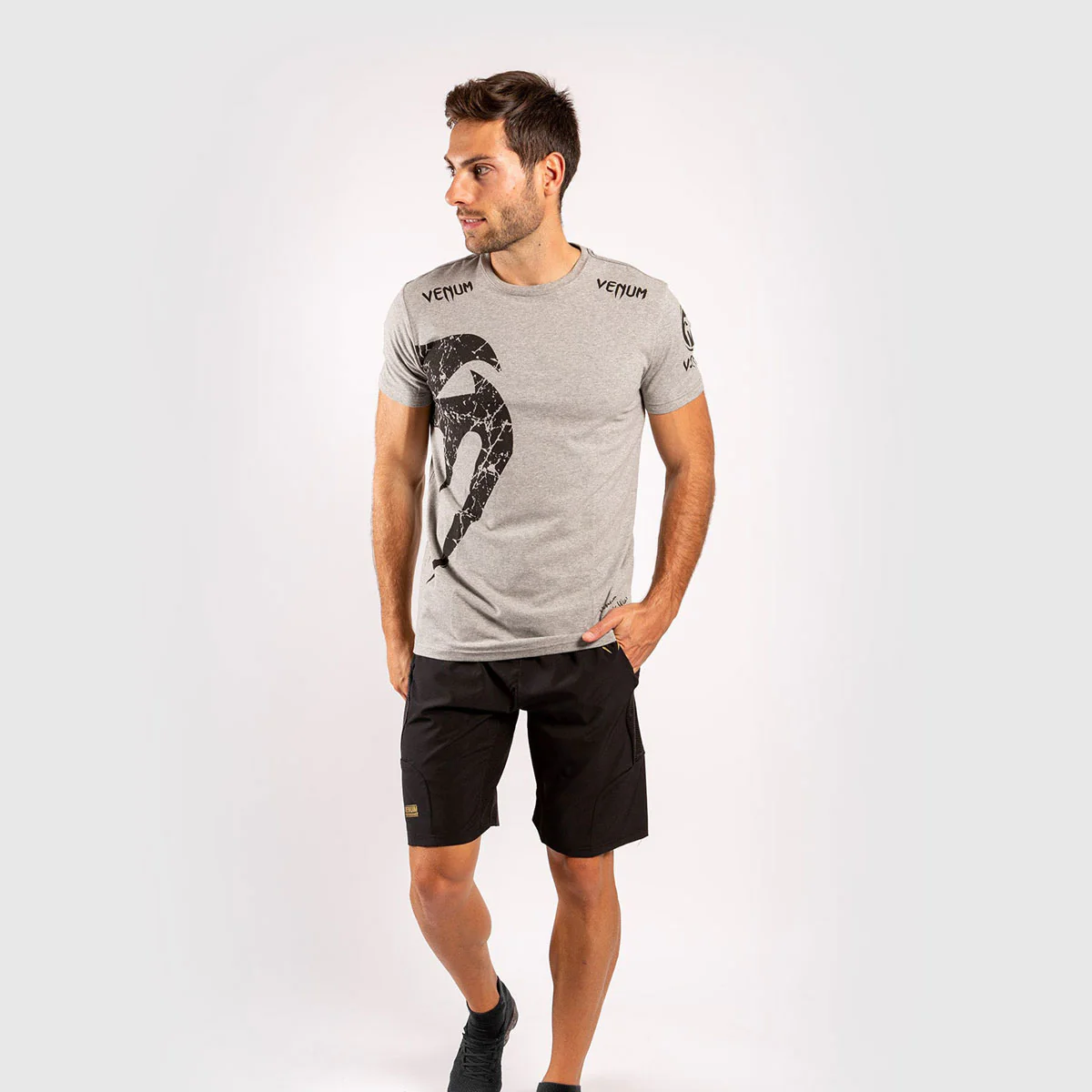 T-shirt in Cotton Venum Giant Gray-Black  - Image 7