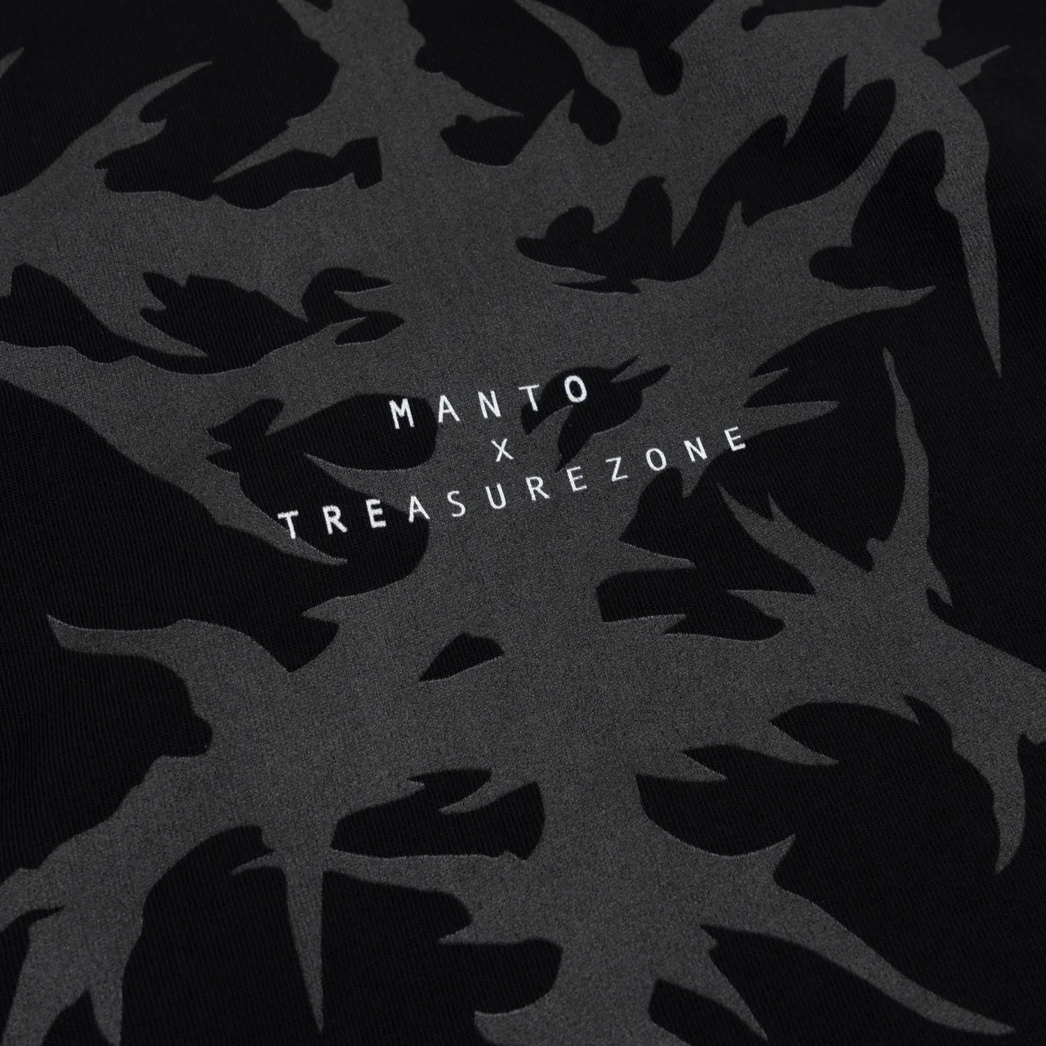 T-shirt oversize Manto Treasure Zone Black  - Image 4