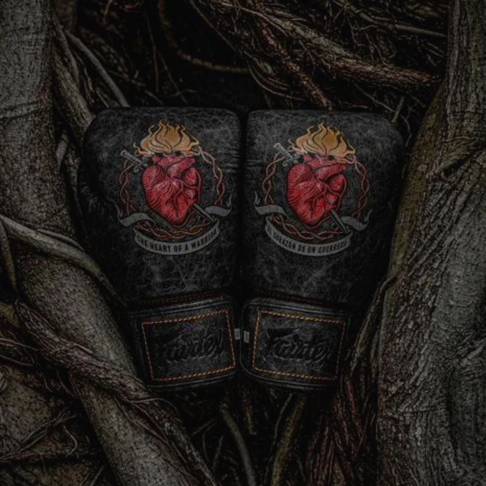 Thai boxing gloves Fairtex The Heart of Warrior  - Image 5
