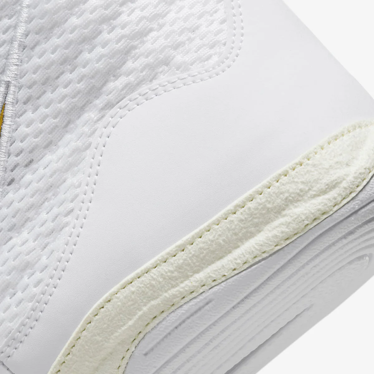 Wrestling shoes-Wrestling Nike Inflict 3 White-Gold  - Image 8